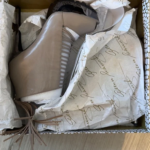 Elegant Beige High Heel Peep Toe Mirror Platform Booties - Picture 11 of 11